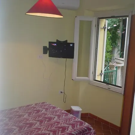 فندق مبيت وإفطار Sardinia Siscaledda